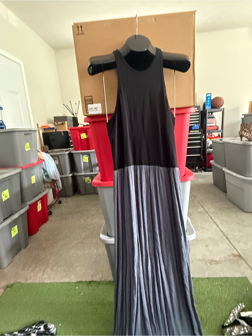 Sleeveless Black and Gray Maxi Dress mp51